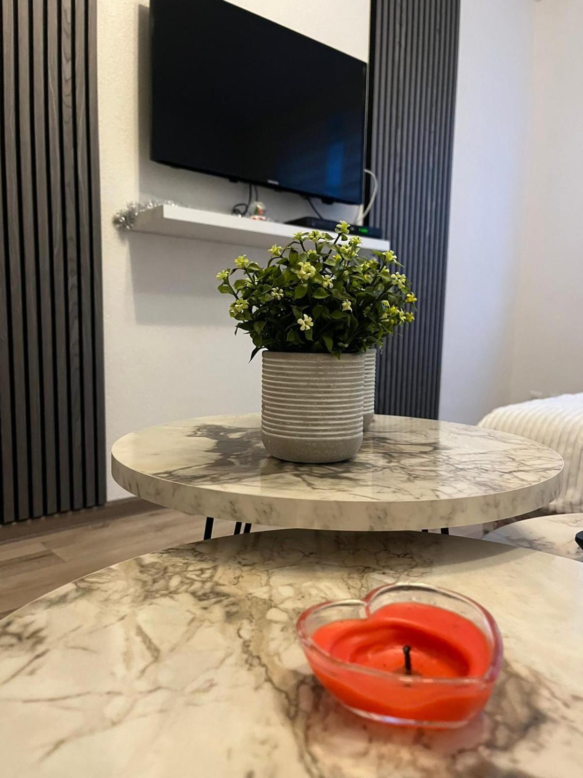 Lovely Apartment In Old Town 400M From City Center Sebilj Sarajevo Bagian luar foto