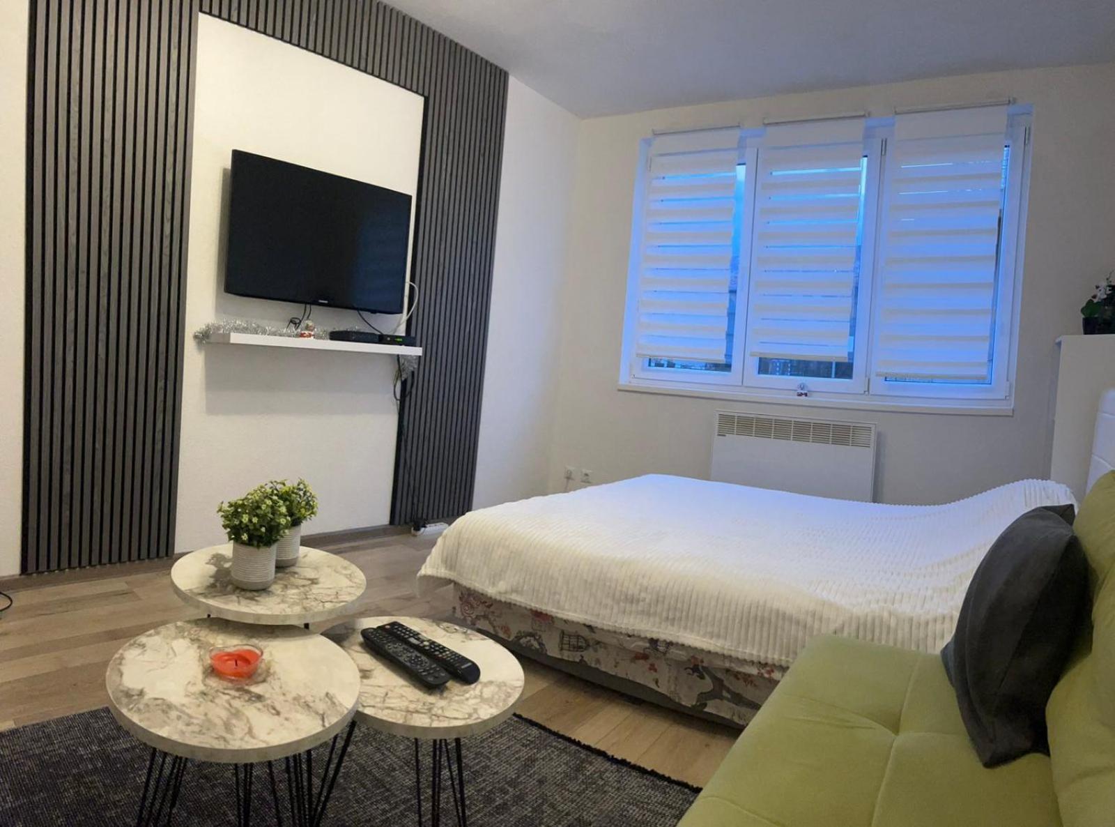 Lovely Apartment In Old Town 400M From City Center Sebilj Sarajevo Bagian luar foto
